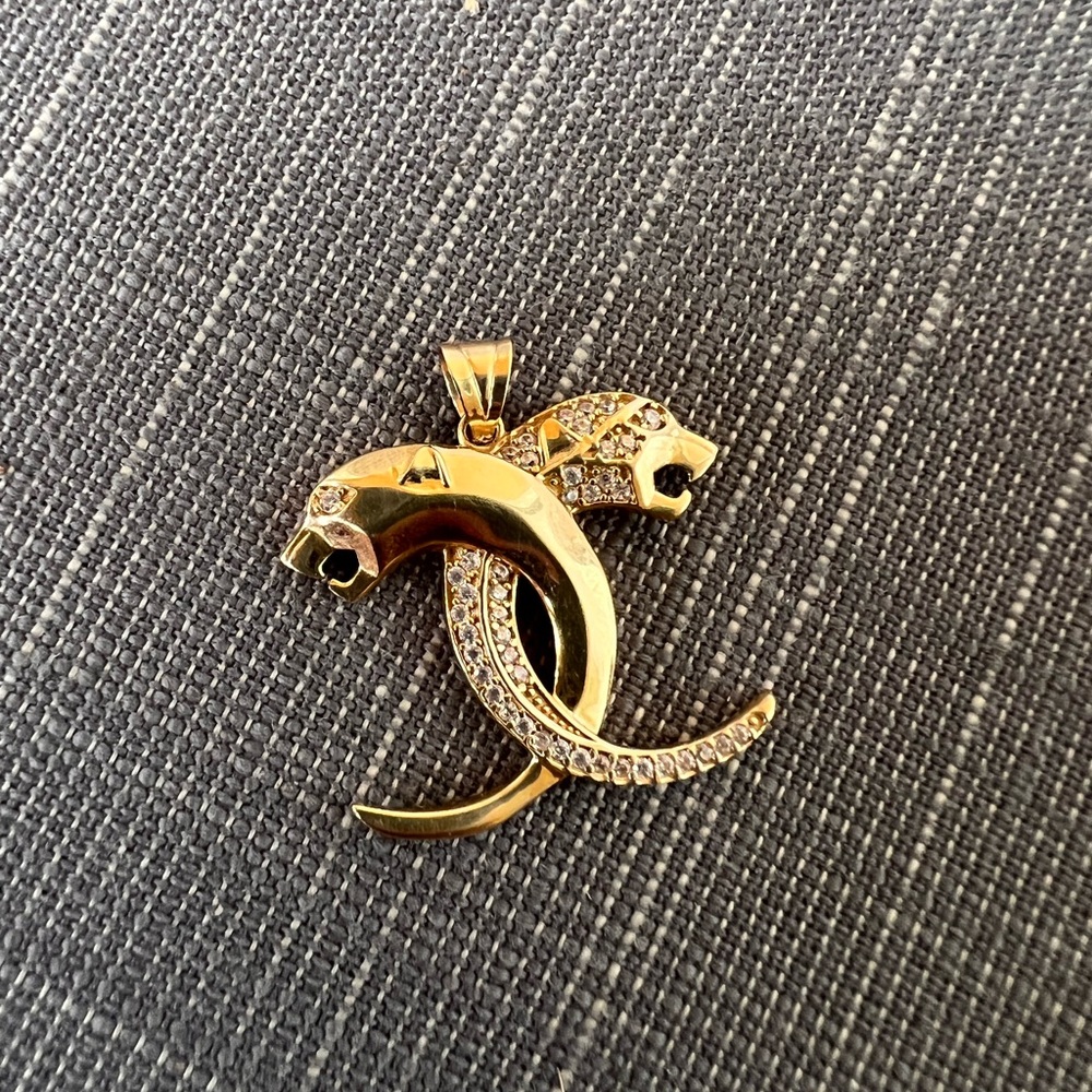BRANDNEW‼️ 18 KARAT REAL GOLD PANTHER PENDANT